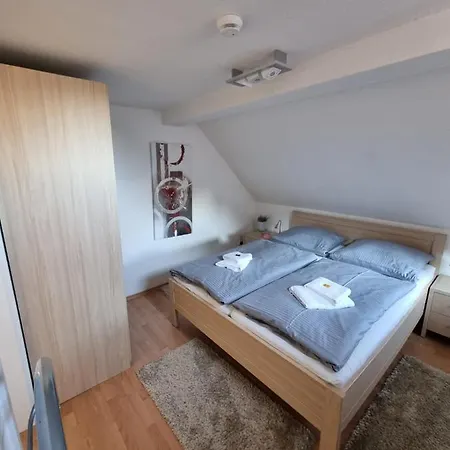 Stadthaus Nr. 16 Apartman *